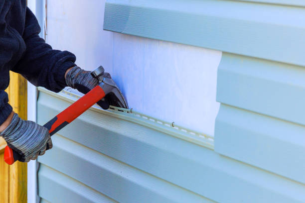 Reliable Emergency Siding Repair contractor in Paris, IL by Squared Siding